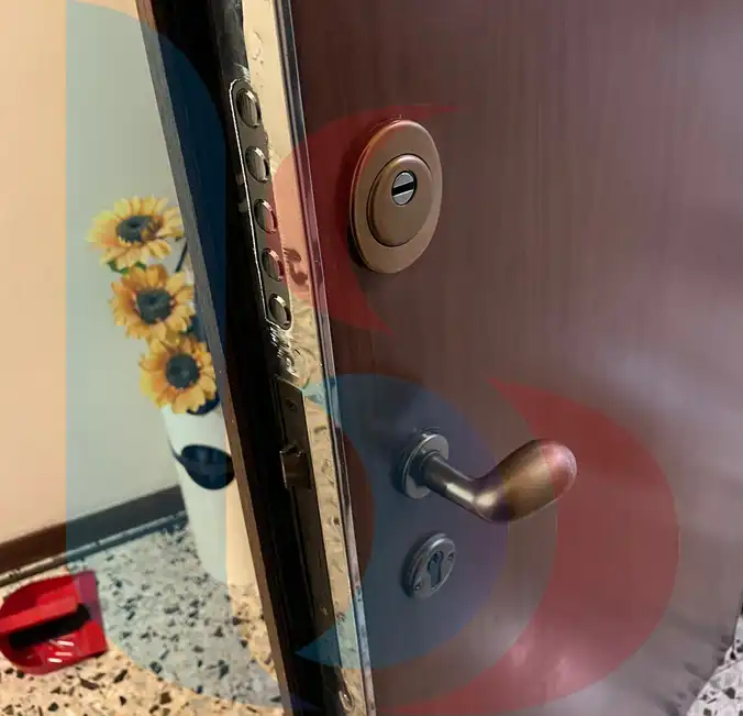 Fabbro apertura porte